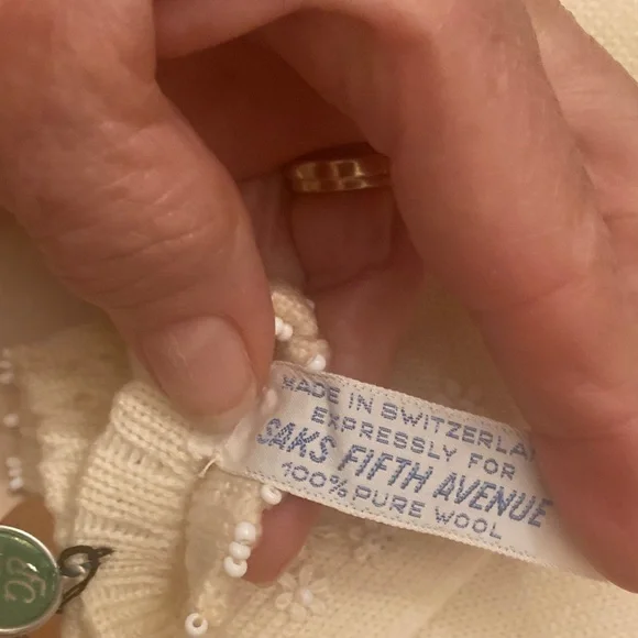 Saks Fifth Avenue Cream Floral Knit Gloves - Picture 5 of 5